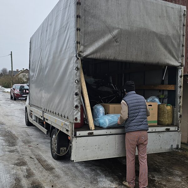 Mēbeļu iepakošana drošai transportēšanai Valmiera Cīrihe